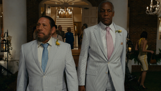 Frank (Danny Trejo, l.) und Bernie (Danny Glover) reisen zur Hochzeit ihrer Freundin Carmen, als diese entführt wird. (© 20th Century Fox)