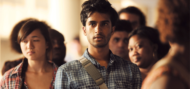 Maravan (Hamza Jeetooa) ist ein begnadeter, leidenschaftlicher Koch. (© Universum Film)
