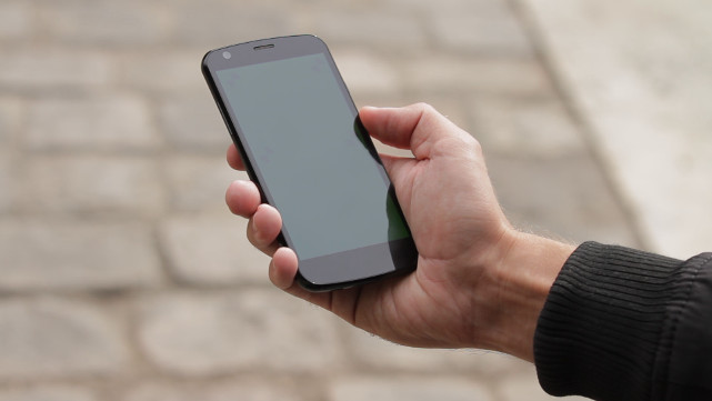 Das LTE-Smartphone MobiWire Pegasus macht Lust auf Selfies und mobiles Surfen.