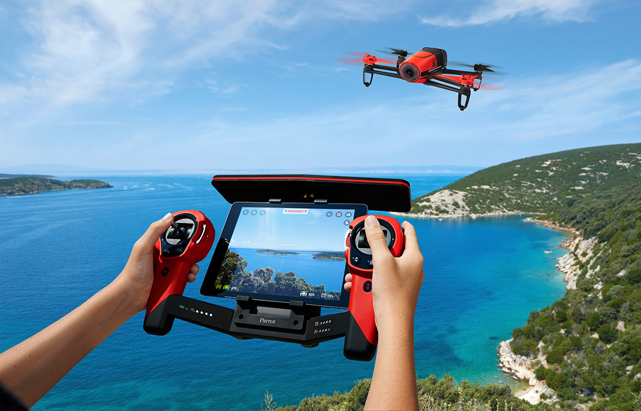 Parrot bietet allen Piloten sowie Besitzern des Quadrocopters Parrot Bebop Drone den Parrot Skycontroller an.