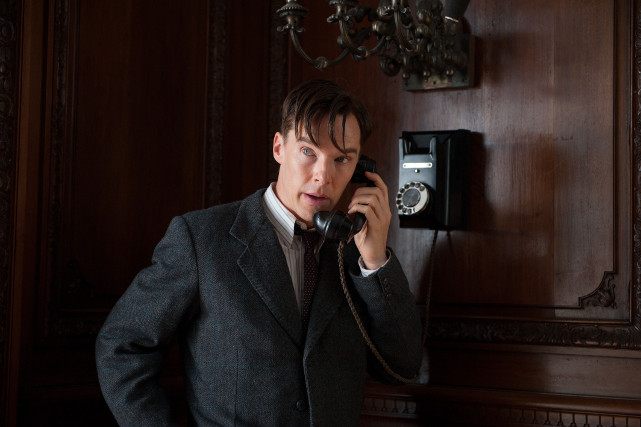 Mathematik-Genie Alan Turing (Benedict Cumberbatch) wird vom britischen Geheimdienst engagiert. (© Universum Film)