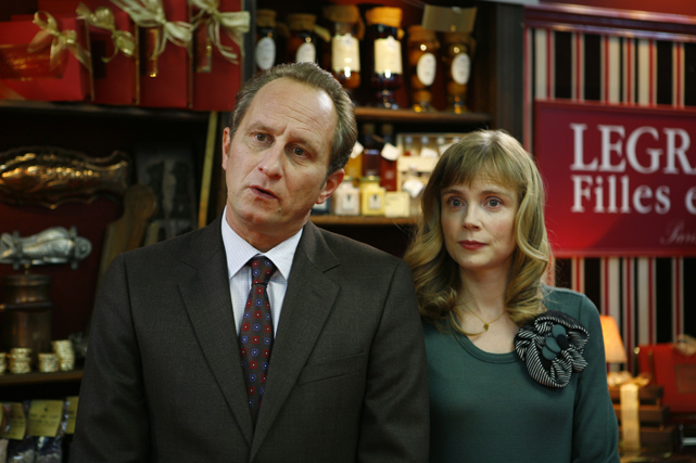 Ausgerechnet die sehr schüchternen Angélique (Isabelle Carré) und Jean-René (Benoît Poelvoorde) verlieben sich. (© Universum Film)