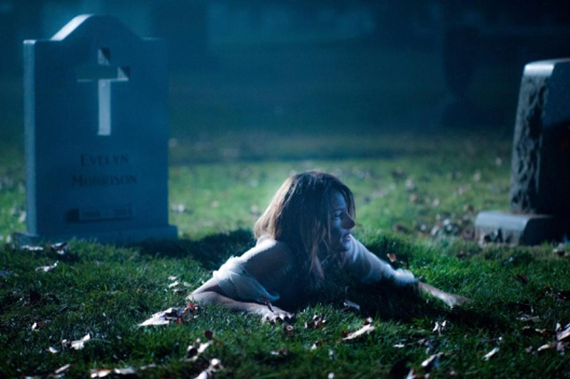 Liebe über den Tod hinaus - Evelyn (Ashley Greene) kehrt als Zombia zurück zu ihrem Ex. (© Koch Media Film)