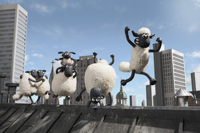 Shaun, das Schaf verschlägt es in diesem Abenteuer in die Stadt. (© Studiocanal)