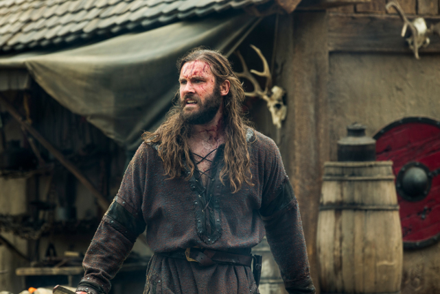 Immerhin scheint Rollo seinen Fehler wieder gutmachen zu wollen und rettet Ragnars Familie. (© 20th Century Fox)