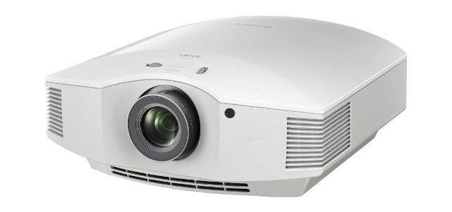 Mit drei neuen 4K- und Full-HD-Modellen in Schwarz oder Weiß holen sich Filmfans echtes Kino-Feeling in ihre eigenen vier Wände.