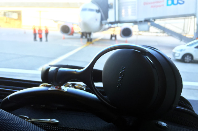 Unterwegs genau richtig: Der Globe Cruiser ist dank Noise Cancelling im Flugzeug Gold wert.