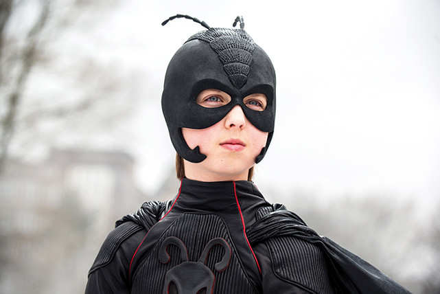 Antboy muss sich mit den Rachegelüsten der geheimnisvollen Red Fury auseinandersetzen. (© Ascot Elite)