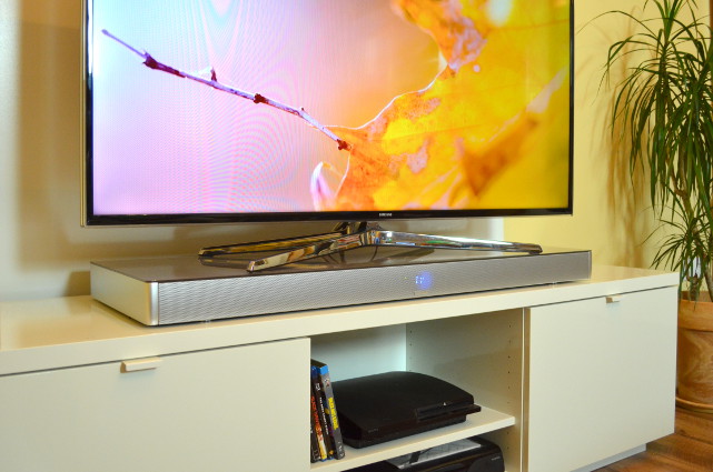 Gerade einmal 6,95 Zentimeter hoch ist das 2.1-Virtual-Surround-System DM 100 von Canton.