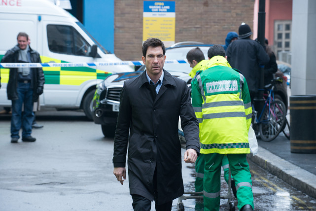 Kates einzige Hoffnung ist ihr Vorgesetzter Sam Parker (Dylan McDermott), der von ihrer Unschuld überzeugt ist. (© Universum Film)