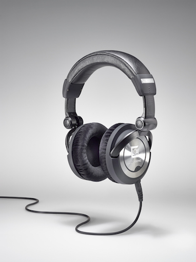 Der Ultrasone PRO 900i setzt wie alle Kopfhörer der PRO Reihe auf ein ultrasolides Design