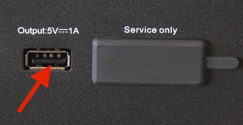 Über den rückseitig platzierten USB-Port lassen sich externe Geräte - beispielsweise Nuberts nuFunk - mit Strom versorgen.