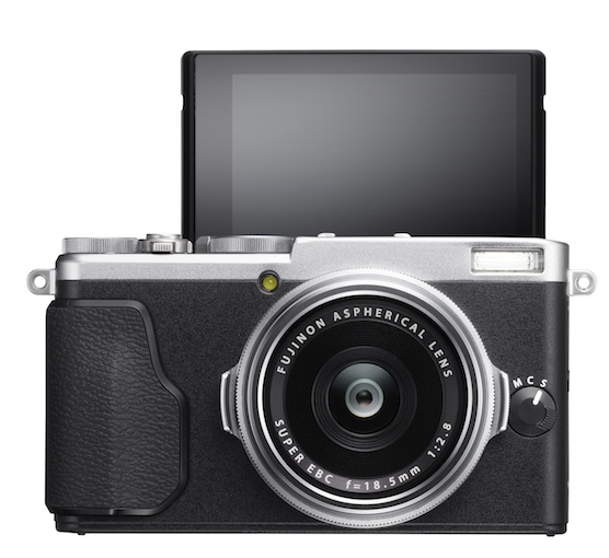 Die FUJIFILM X70 ist die erste X-Kamera mit einem Touchscreen-Display, das im Aufnahme-Modus Funktionen wie „Touch Shot“ und „Fokusbereich-Auswahl“ bietet.