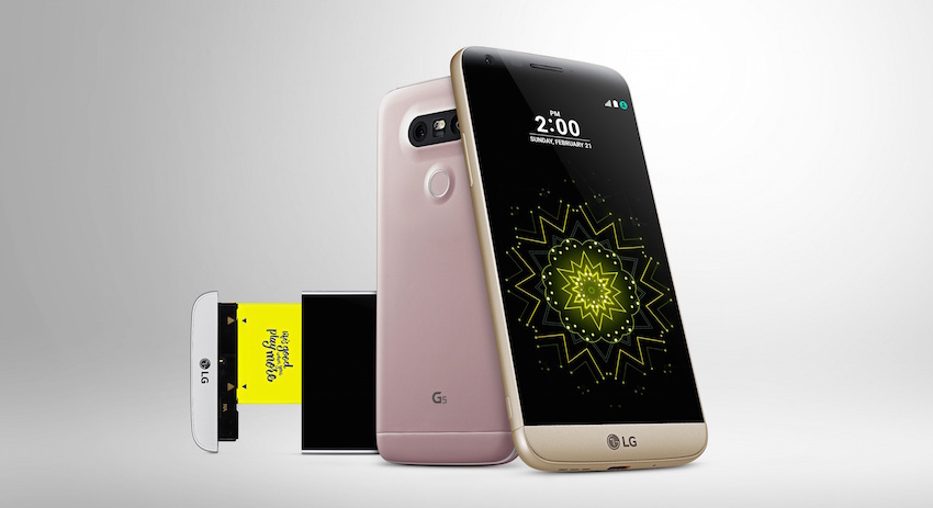 LG hat das G5 mit einem ausziehbaren Einschub für die Batterie ausgestattet, die sich somit in Sekundenschnelle gegen eine vollgeladene austauschen lässt
