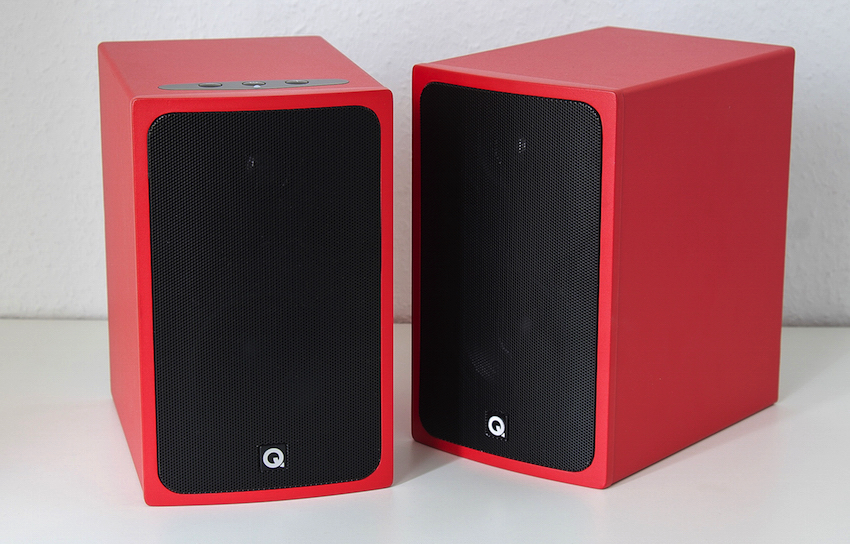 Die BT3 sind gerade einmal 24 Zentimeter hoch, stellen aber ein nahezu vollständiges modernen HiFi-Setup.