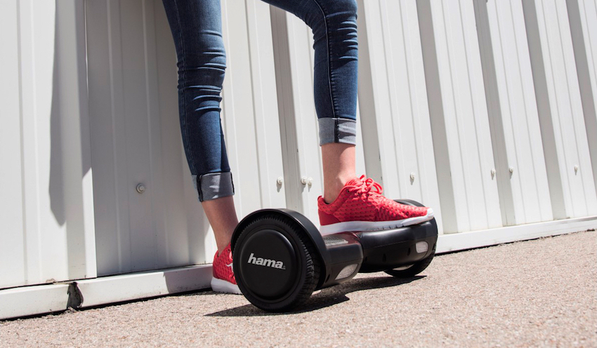 Hoverboard, Self Balancing Scooter, Mini-Segway. Es gibt unzählige Bezeichnungen für den Fortbewegungs-Trend auf zwei Rädern, der derzeit massiv aus den USA nach Europa schwappt