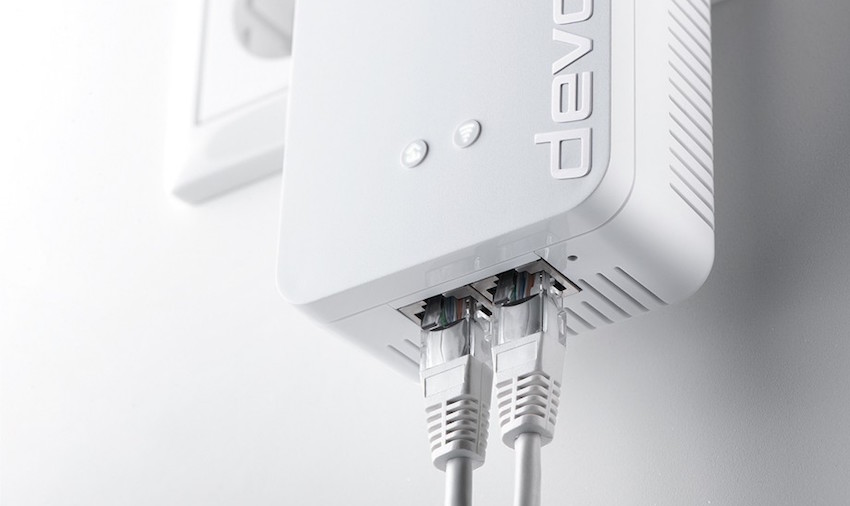Die dLAN® Powerline-Adapter von devolo bieten Bandbreiten von bis zu 1.200 MBit/s per LAN-Kabel oder WLAN - an jeder Steckdose.