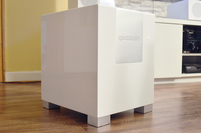 Der Subwoofer Qube 8 aktiv ist zwar ziemlich kompakt, aber umso kraftvoller.