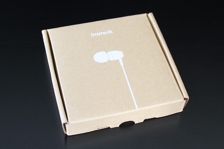Kleine Kopfhörer, kleine Verpackung. Bestellt man die BH1105M beispielsweise bei Amazon, wird ein solche kompaktes Böxchen geliefert.