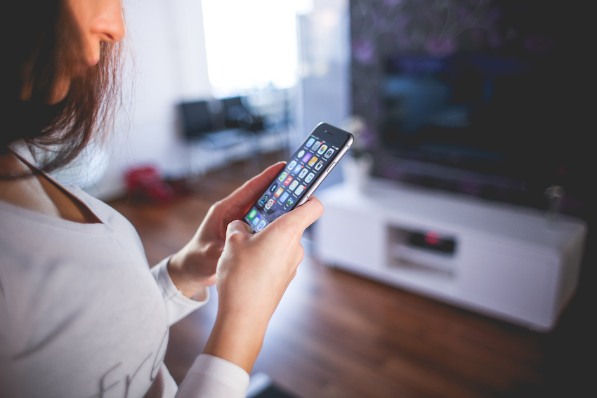 Stellt sich die Frage, ob es nicht auch ein Vorgängermodell tut. Diese werden mit Veröffentlichung des neuesten iPhones zumeist günstiger angeboten.