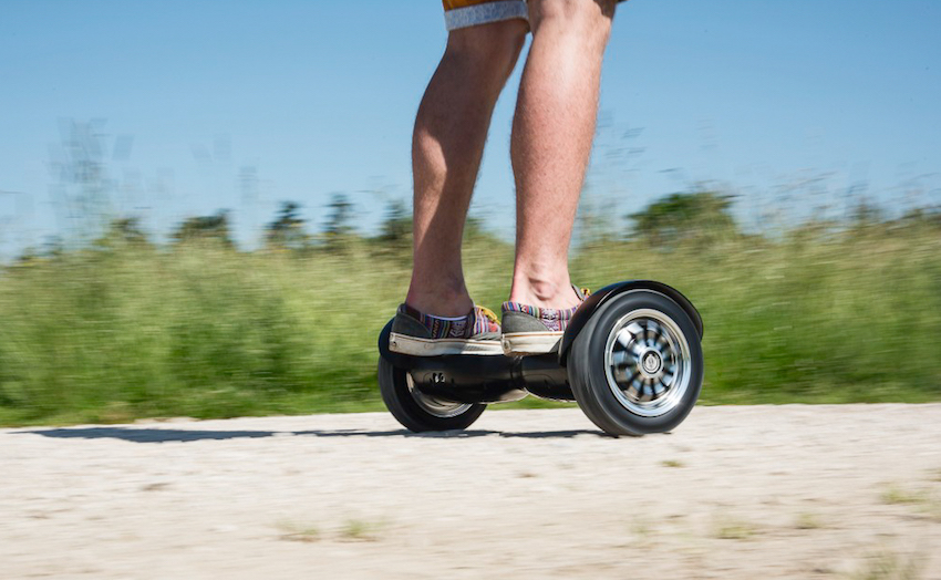 Hover- oder Balanceboards sind im Straßenverkehr nicht ohne Weiteres erlaubt.