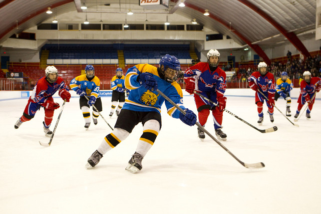 Janeau ist ein Supertalent im Eishockey. (© Arsenal/good!movies)