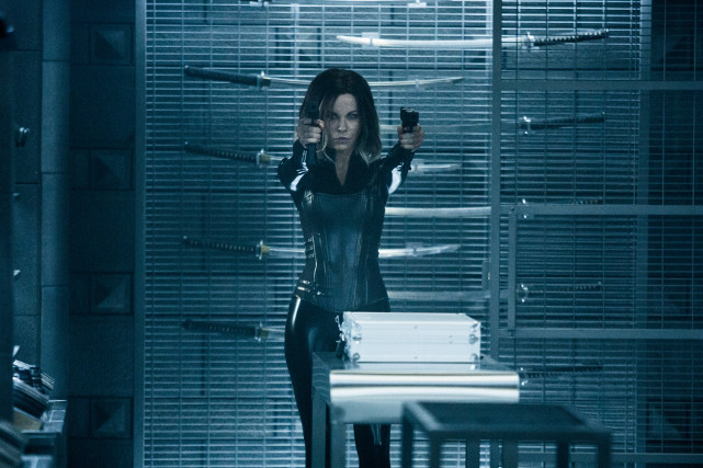 Vampirin und Todeshändlerin Selene muss die brutalen Attacken des Lykaner-Klans abwehren. (© Sony Pictures)