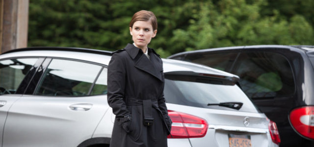 Krisenmanagerin Lee Weather (Kate Mara) muss das geheime Morgan Projekt bewerten. (© 20th Century Fox)