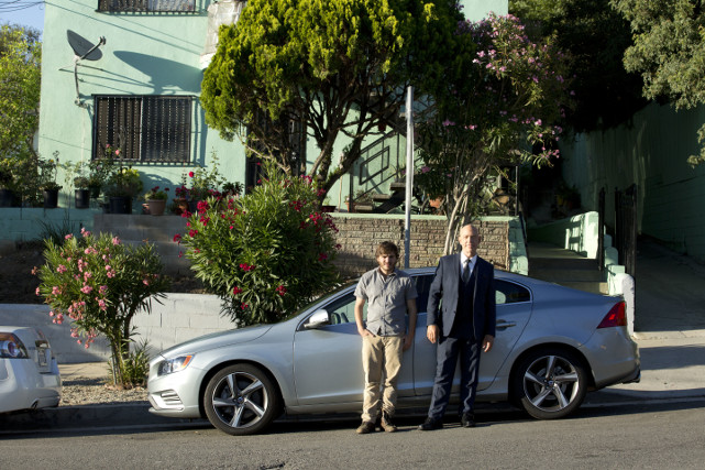 Mr. Gallo (J.K. Simmons) und Martin (Emile Hirsch) sind ein ziemlich ungleiches Duo. (© Universum Film)