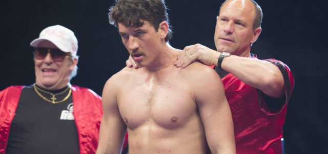 Der Boxer Vinny Pazienza (Miles Teller, Whiplash) ist unter der Führung seine Trainers Kevin (Aaron Eckhart) auf dem Weg ganz nach oben. (© Sony Pictures)
