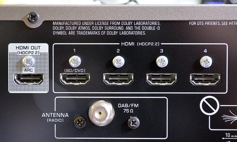 HDMI-Anschlüsse sind für den durchschnittlichen Bedarf mehr als genug vorhanden.