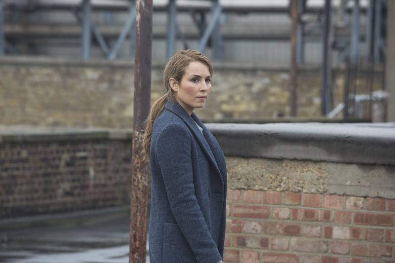 CIA-Agentin Alice (Noomi Rapace) wird für einen Einsatz reaktiviert und gerät in eine Intrige. (© Universum Film)
