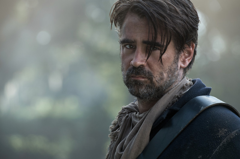 Soldat McBurney (Colin Farrell) landet verletzt in einer abgelegenen Mädchenschule. (© Universal Pictures)