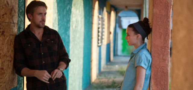 Die ambitionierte Musikerin Faye (Rooney Mara) lernt den aufstrebenden Songwriter BV (Ryan Gosling) kennen. (© Studiocanal)