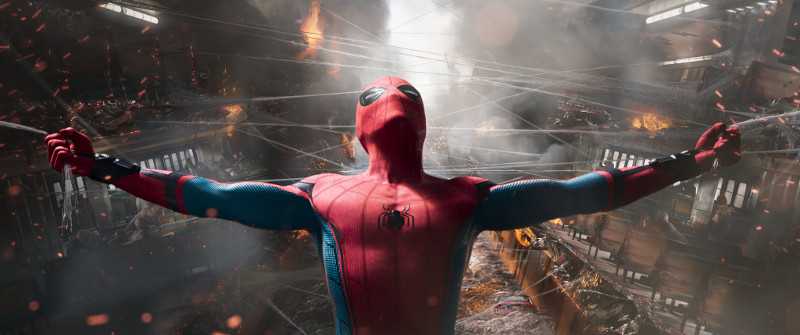 Spider-Man (Tom Holland) bekommt es mit einem neuen Gegenspieler zu tun. (© Sony Pictures)
