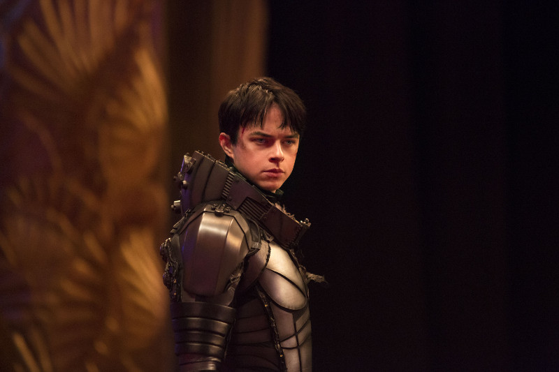 Valerian (Dane DeHaan) bekommt eine Sondermission. (© Universum Film)