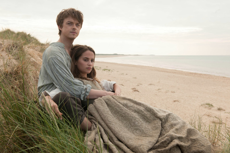 Jan van Loos (Dane DeHaan) und Sophia (Alicia Vikander) schmieden einen riskanten Plan. (© Prokino Home Entertainment)