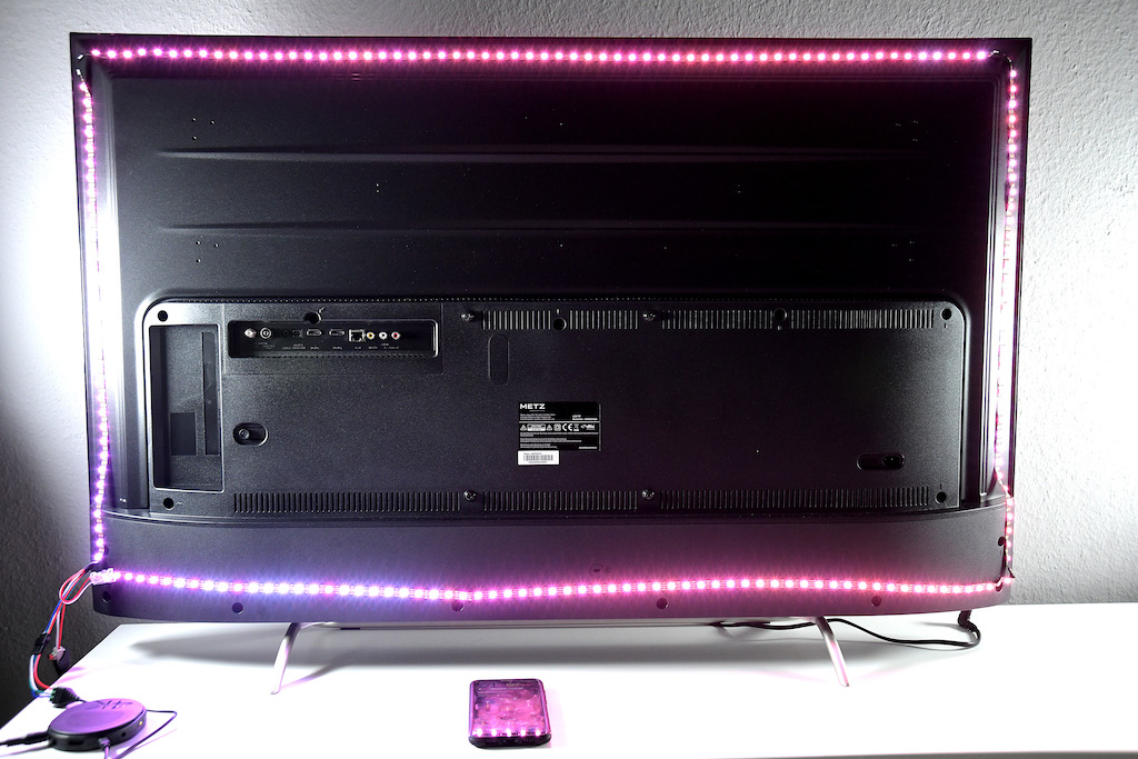 LED-Leuchten für Fernseher, 4,5 m, schnelle Installation, einfache  App-Steuerung für große TV-/Monitor-Hintergrundbeleuchtung, DIY-Farben, TV- LED für Gaming-Lichter : : Beleuchtung