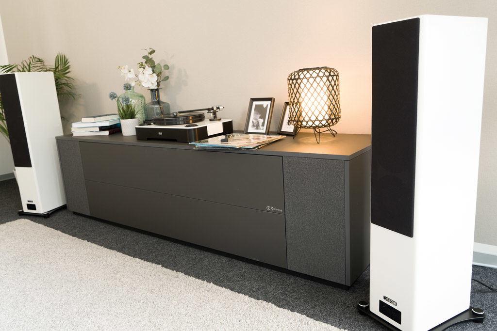 Klassisches HiFi-Setup oder moderne Klangkette? Mit den Smart A 25 geht beides problemlos.