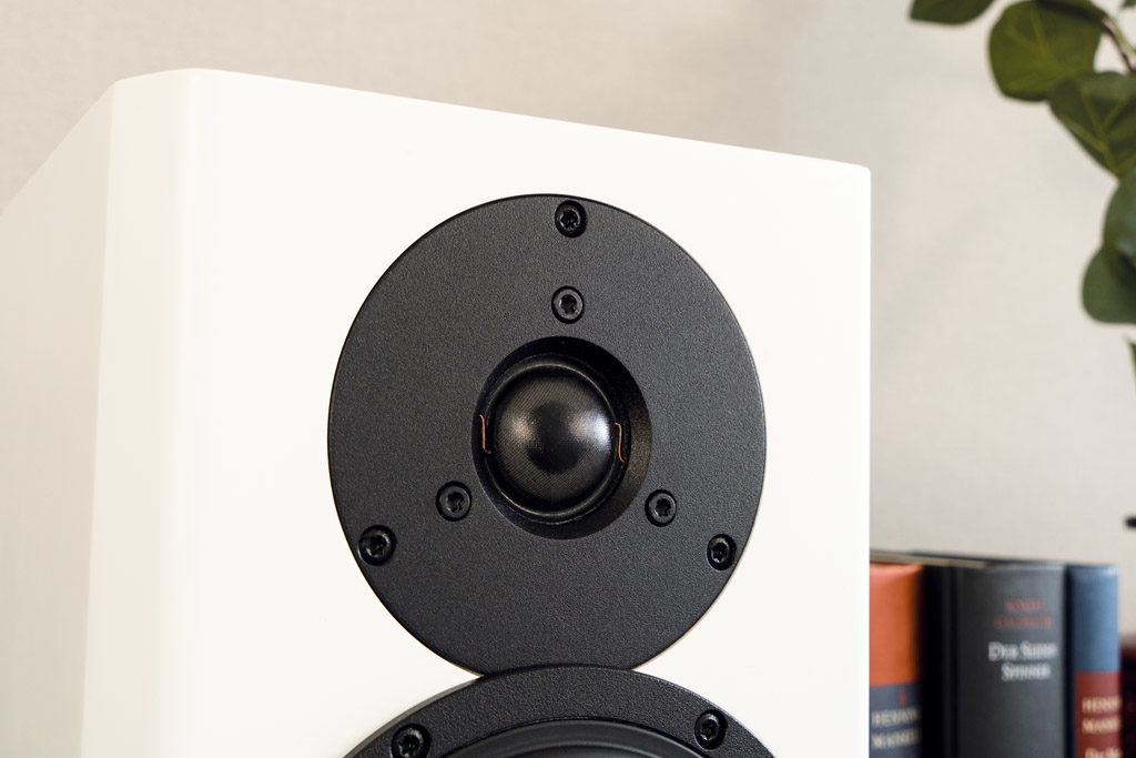 Der Hochtöner der Xeo 20 trägt seinen Teil zum hervorragenden Klang der Dynaudio-Aktivboxen bei.