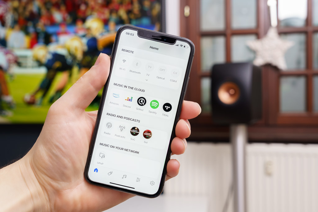 Die komplette Funktionsvielfalt samt ihrer Streaming-Möglichkeiten und Musidienst-Zugängen ist über die KEF Connect-App verfügbar.