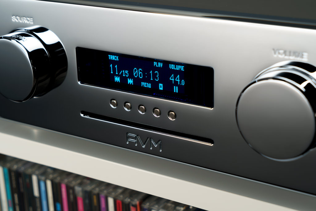 Mit dem CD-Laufwerk bedient der All-in-One-Player auch klassisches HiFi – mit dem exzellenten Slot-In-Laufwerk auf höchstem Niveau.