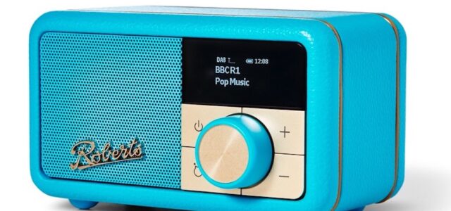 Roberts Radio Revival Petite: kompakter Speaker nun auch in knalliger Farbe Electric Blue