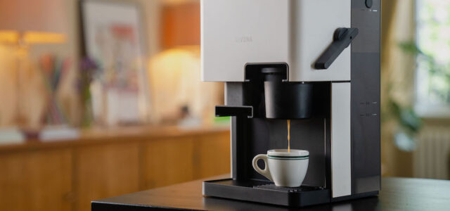 Klein, stark, schwarz – der neue Kaffeeautomat Cube4‘ von Nivona