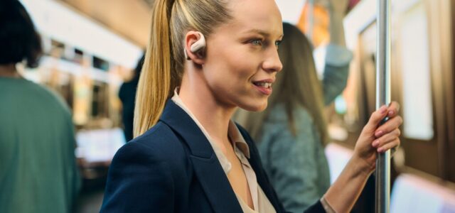Panasonic präsentiert kabellose RB-F10 Open-Ear Kopfhörer