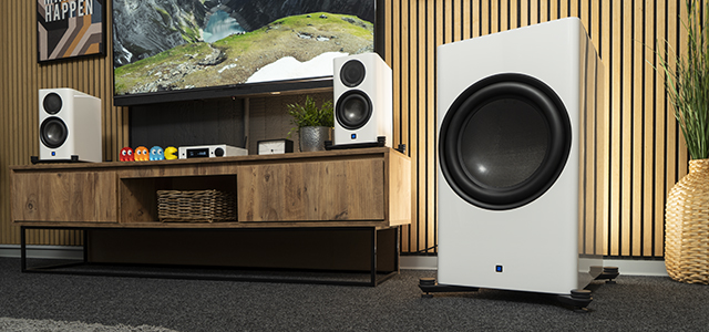 Nubert nuZeo 8w – Kabelloser Bass-Koloss im feinen Zwirn