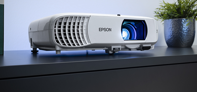 Epson EH-TW840 – Leuchtkraft im XXL-Format
