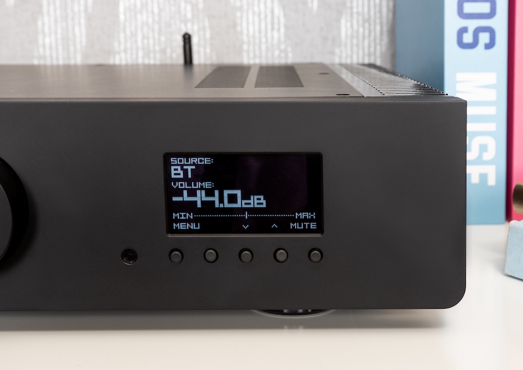 Auch im Bluetooth-Modus ist die Wiedergabe auf einem amtlichen Niveau.