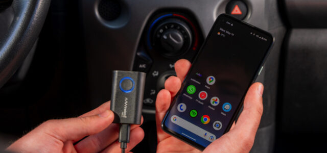 Zwei Welten, ein Erlebnis: AAWireless TWO+ verbindet Android Auto und Apple CarPlay kabellos im Auto