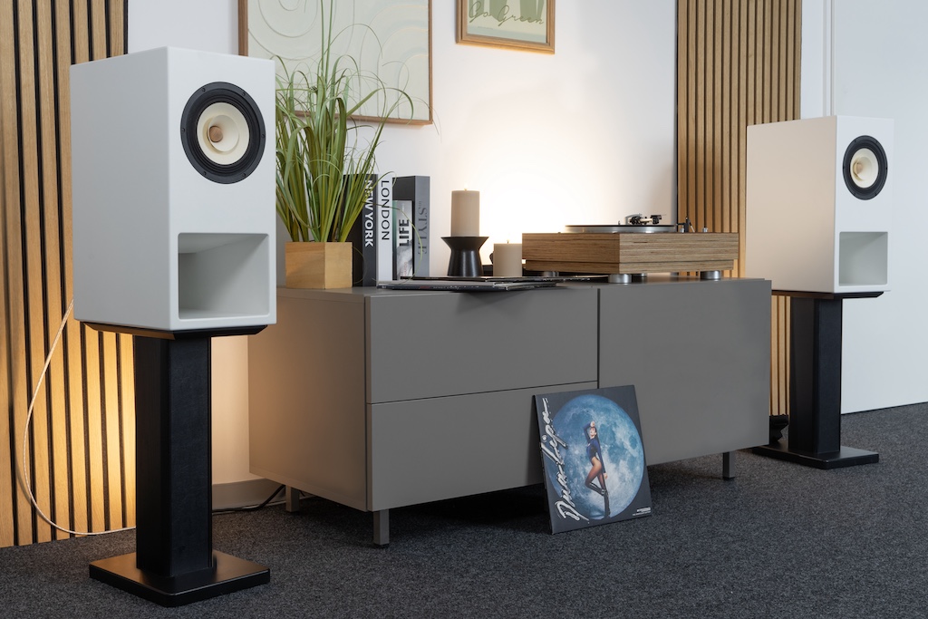 Die Stieb-Audio Pikulo beschallt als Kompaktlautsprecher Räume bis etwa 30 Quadratmeter.